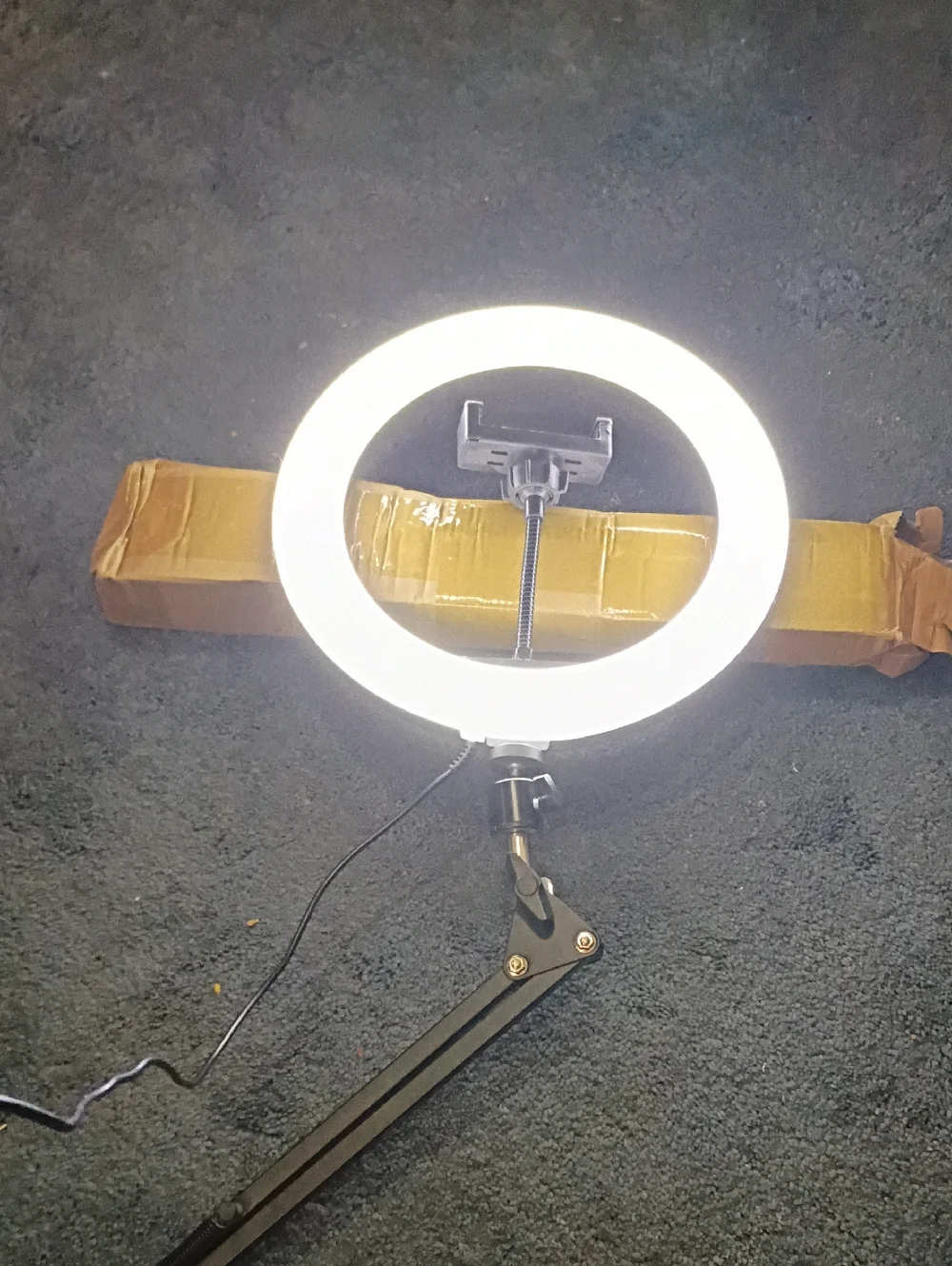 LED Ring Light with Phone Mount - White and Black